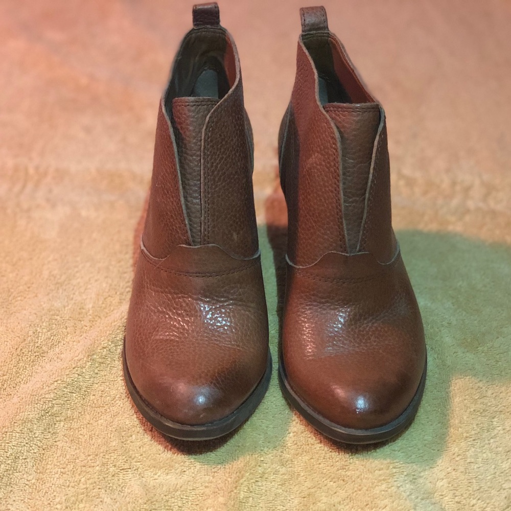 Steve Madden Brown Leather Booties, Size 8